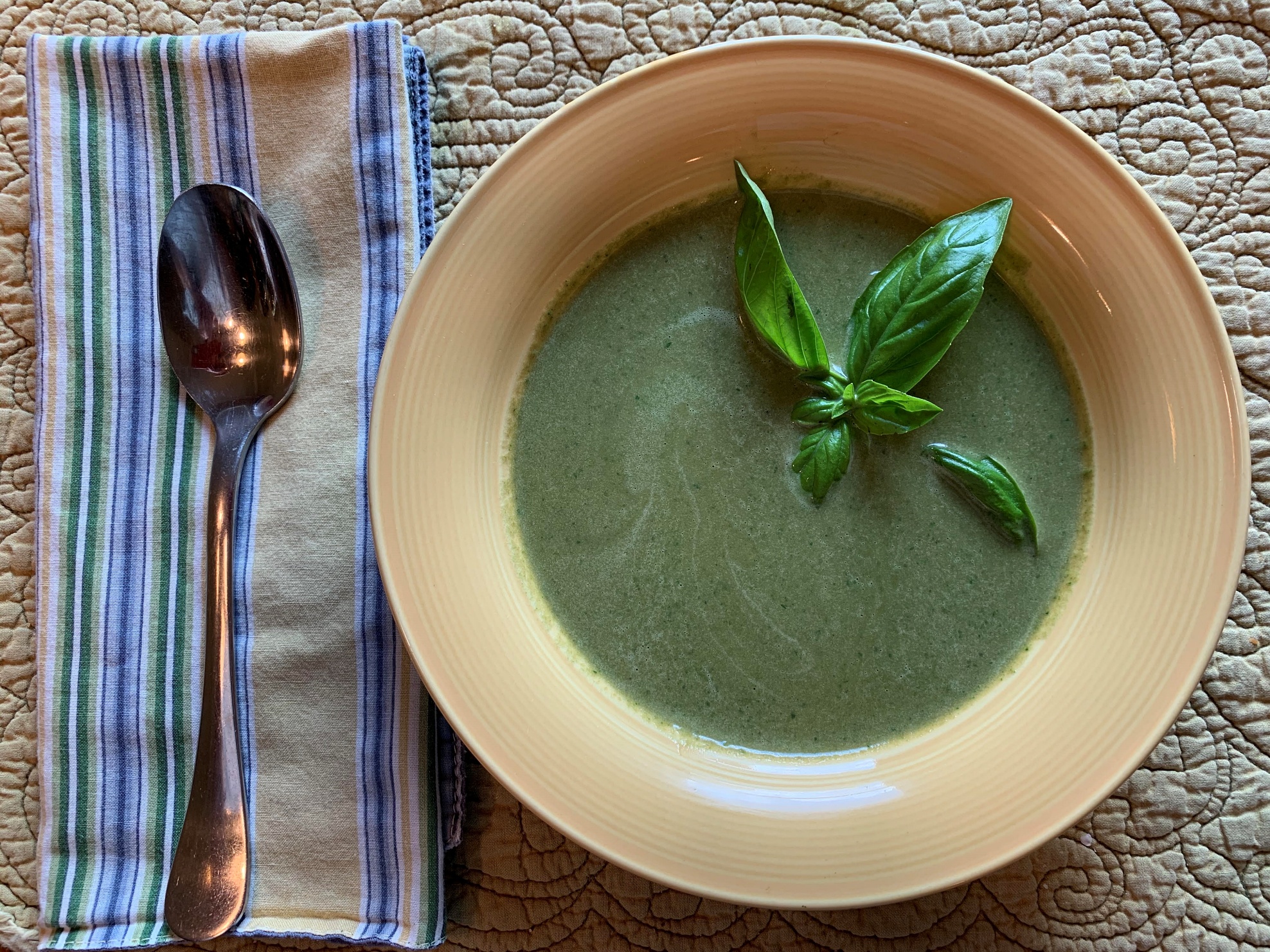 Read more about the article Spinach, Cucumber, and Basil Soup